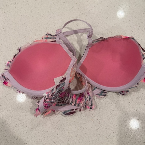 NWOT Victoria’s Secret Pink Date Racerback Bra Front Clasp Lace Leaf Print 32D - Picture 5 of 7